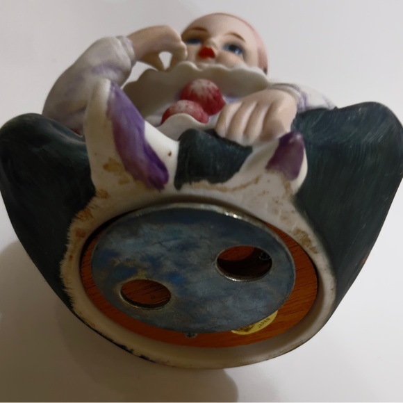 MANN…Vintage Musical Clown…Figurine - Picture 6 of 8